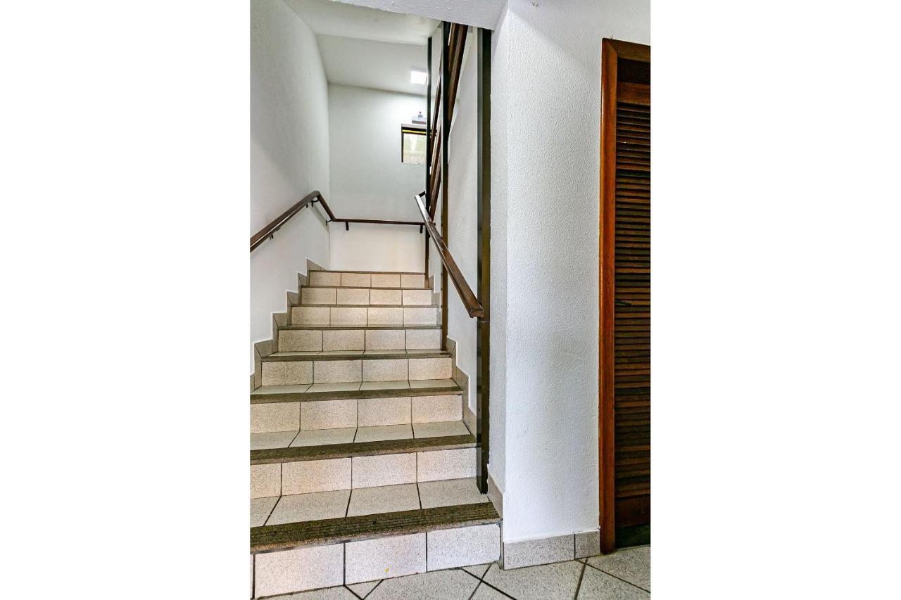 Apartamento Apto Com Sacada E Churrasq 260m Brava Coi302 *