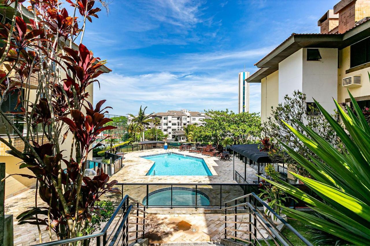 Apartamento Apto Com Sacada E Churrasq 260m Brava Coi302 *